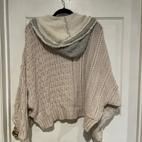 Free people sweater. - Picture 2 of 4